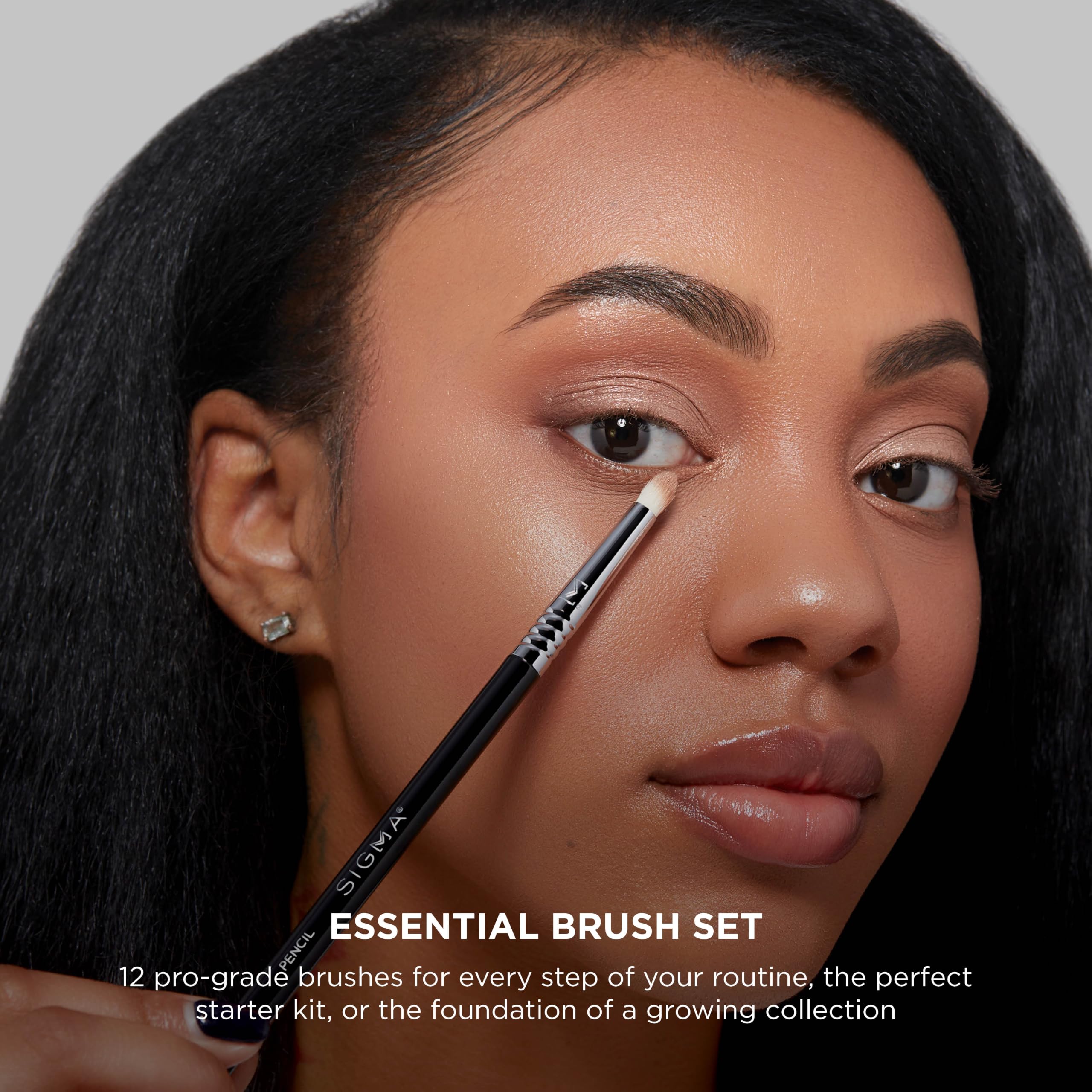SIGMA BEAUTY close-up of synthetic brush fibers demonstrating smooth application