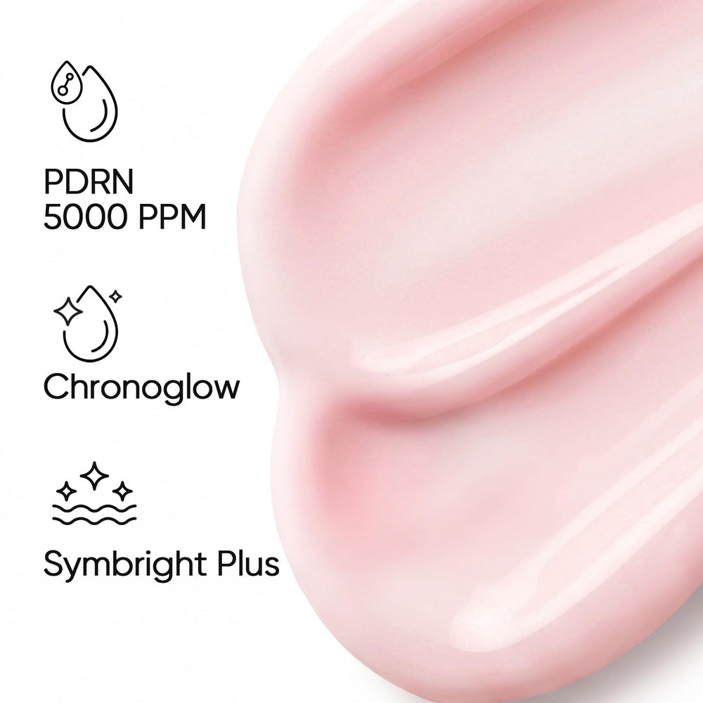 SKINTIFIC gel application on hand demonstrating quick absorption and dewy finish
