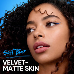 SKINTIFIC texture close-up showing smooth velvet-matte finish for seamless coverage