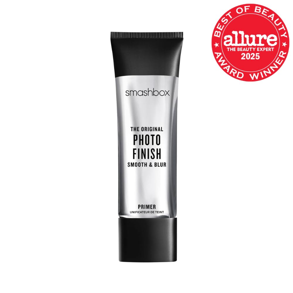 Smashbox pump dispenser delivering controlled primer amount for easy application