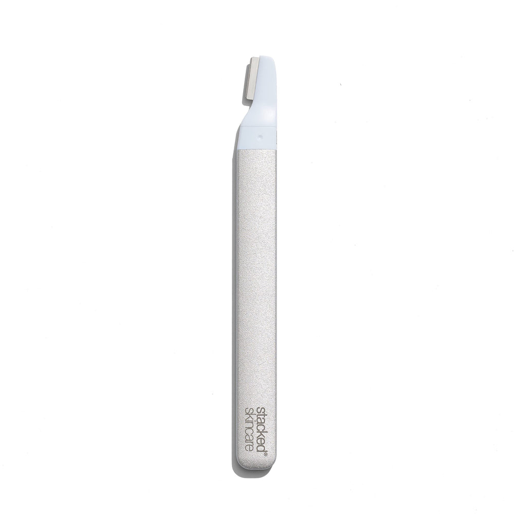 StackedSkincare close-up of blade edge detail highlighting precise cutting performance