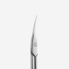 STALEKS PRO in use trimming a cuticle for professional-looking manicure results
