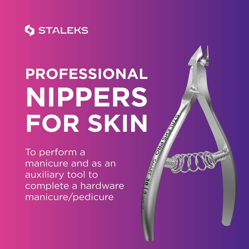 Staleks close-up of 5 mm cutting edge for accurate cuts