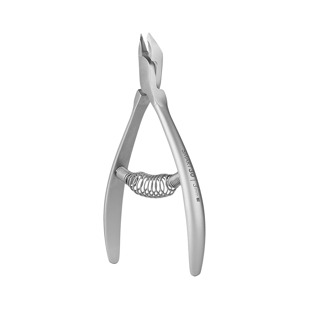 Staleks PRO Smart 30 front view showing compact nippers for precise trimming