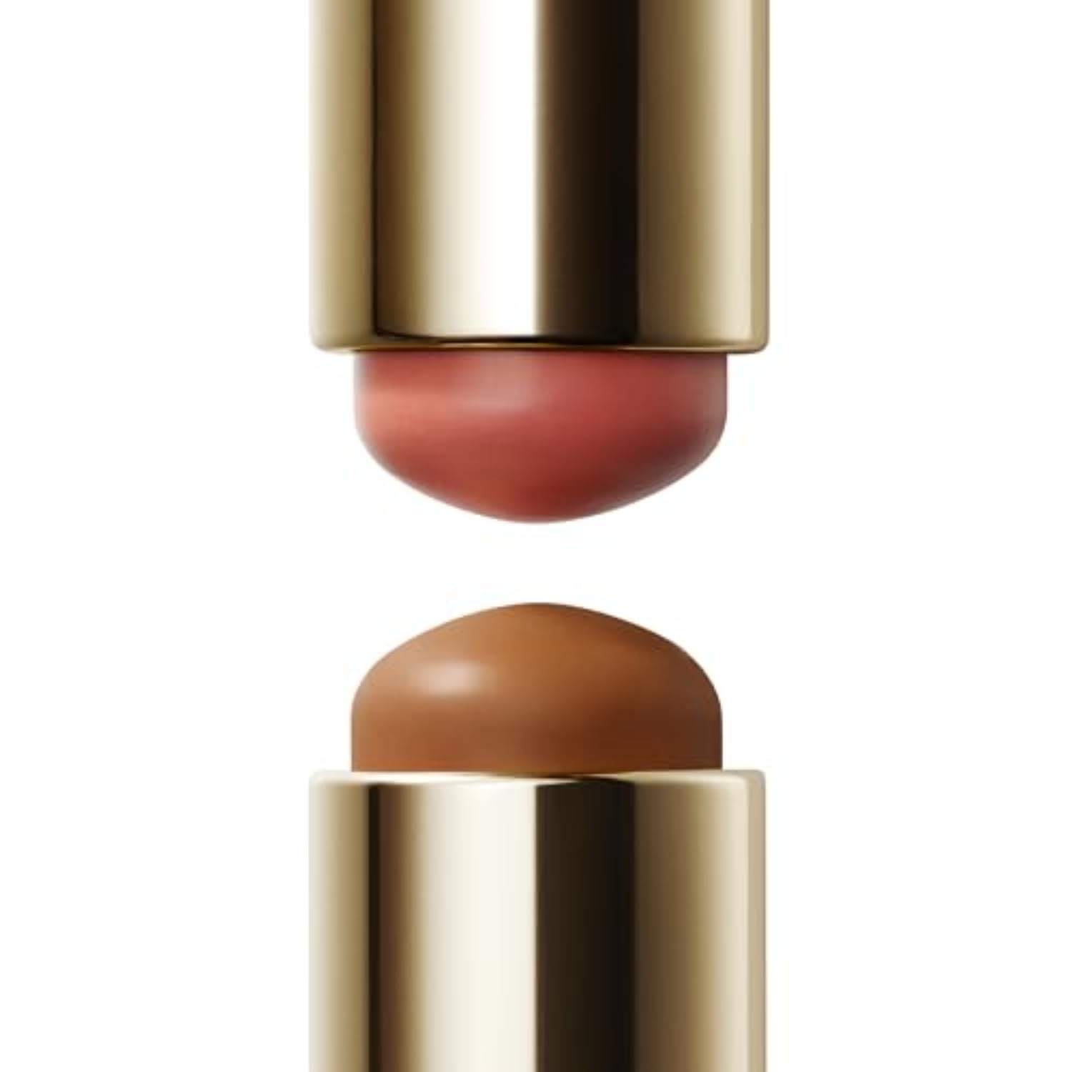 stila close-up gel-cream texture highlighting hydrating, blurring effect