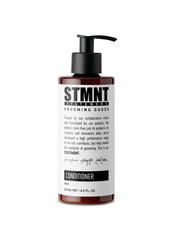 STMNT conditioner front bottle showing label and size for clear product recognition and confidence