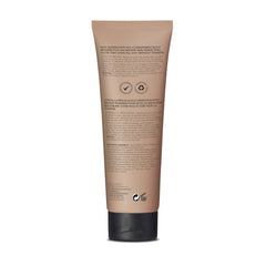St.Tropez close-up of cream application on skin demonstrating even coverage