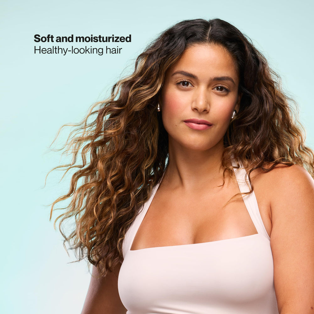 Suave conditioner creamy texture spread demonstrating hydrating benefit