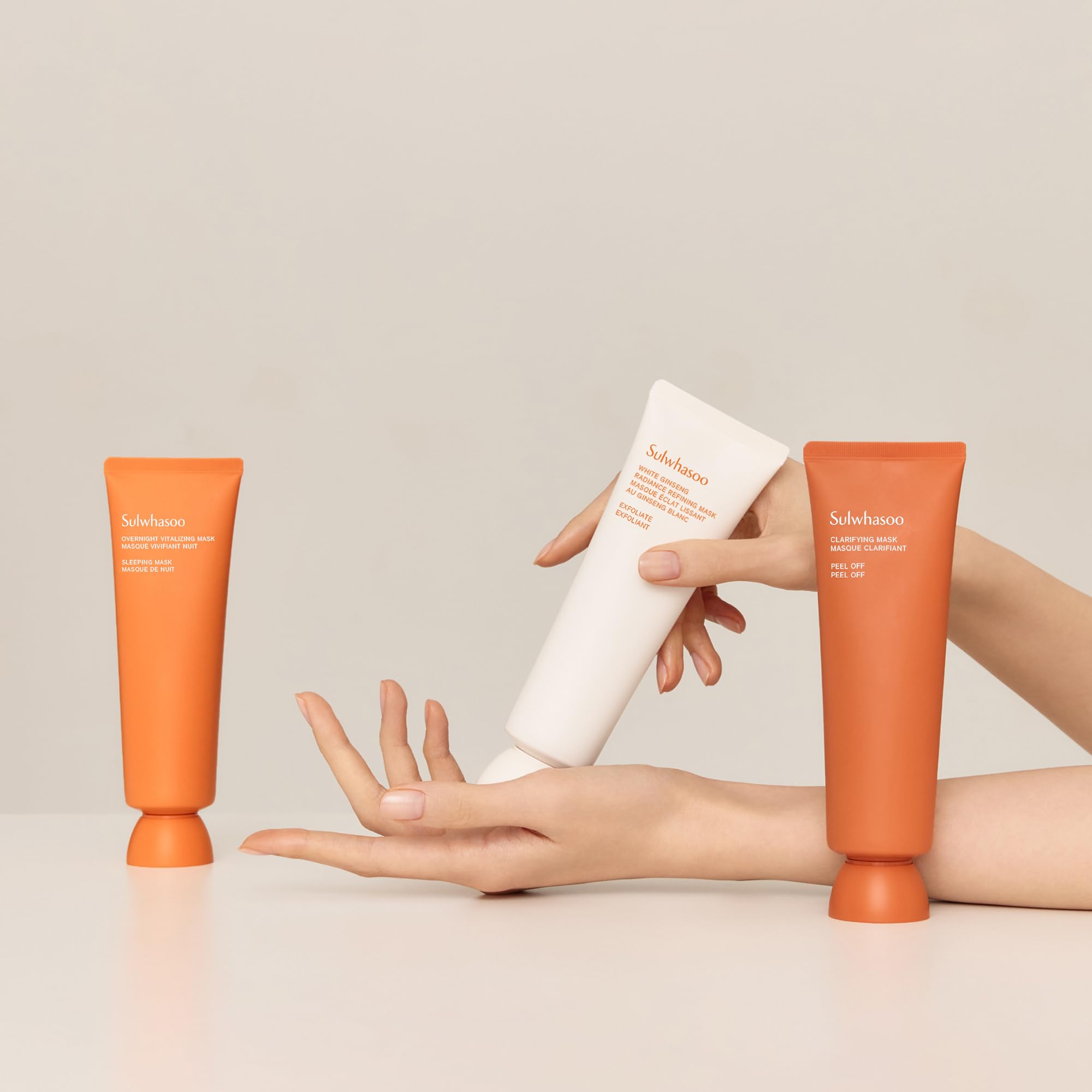 Sulwhasoo ingredients display with Solomon's Seal and ginseng highlighting antioxidants