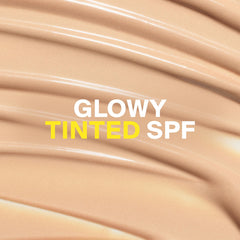 Supergoop! Glowscreen pump close-up illustrating easy dispensing