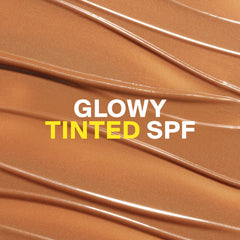Supergoop! Glowscreen pump top demonstrating easy dispensing and control