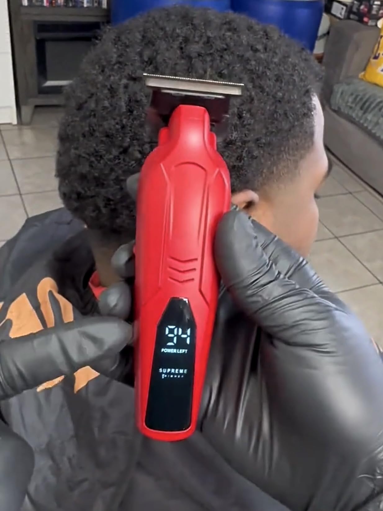 Supreme Trimmer Vader Lite packaging and included accessories showing full kit readiness