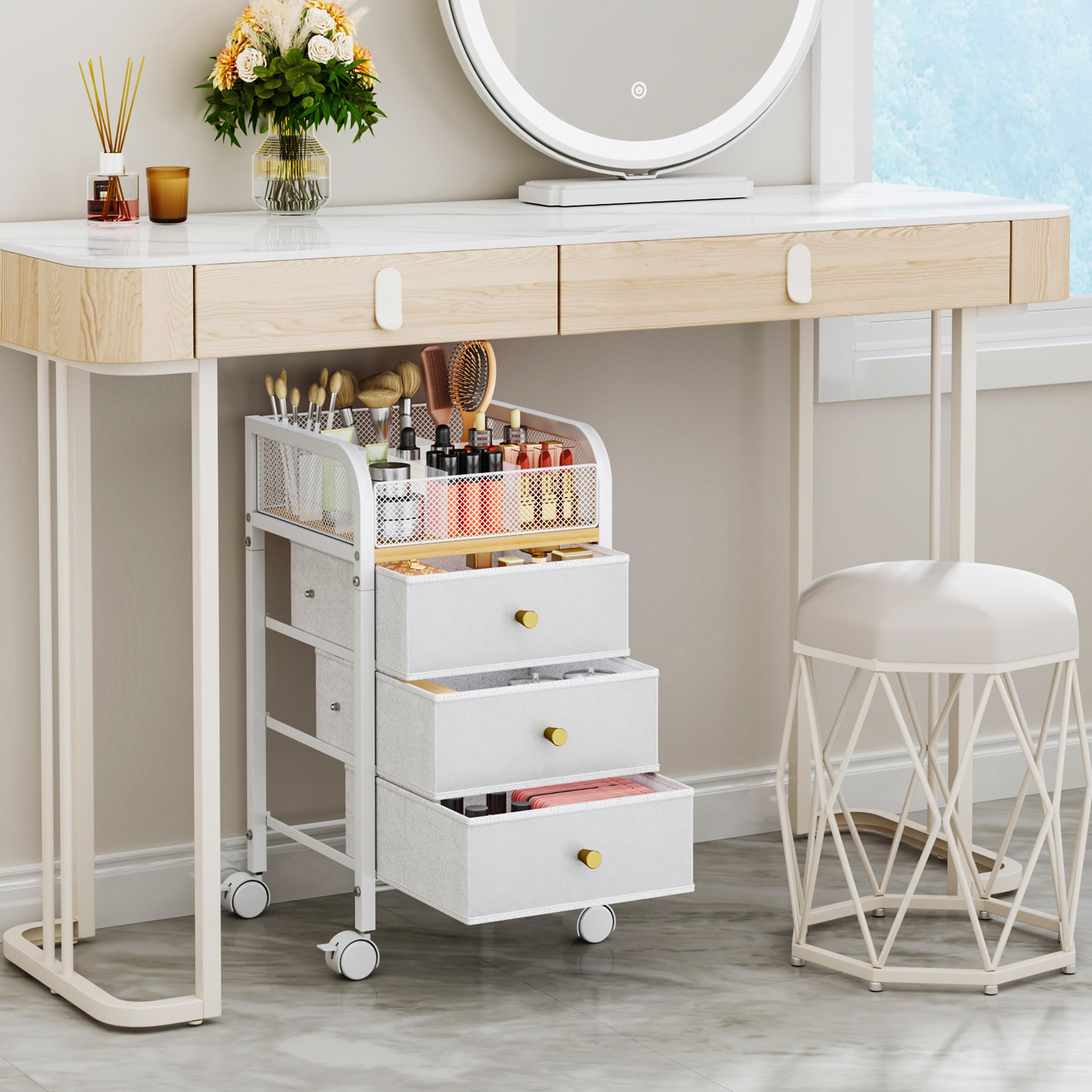 SWTYMIKI top compartment with organized brushes and bottles for quick access