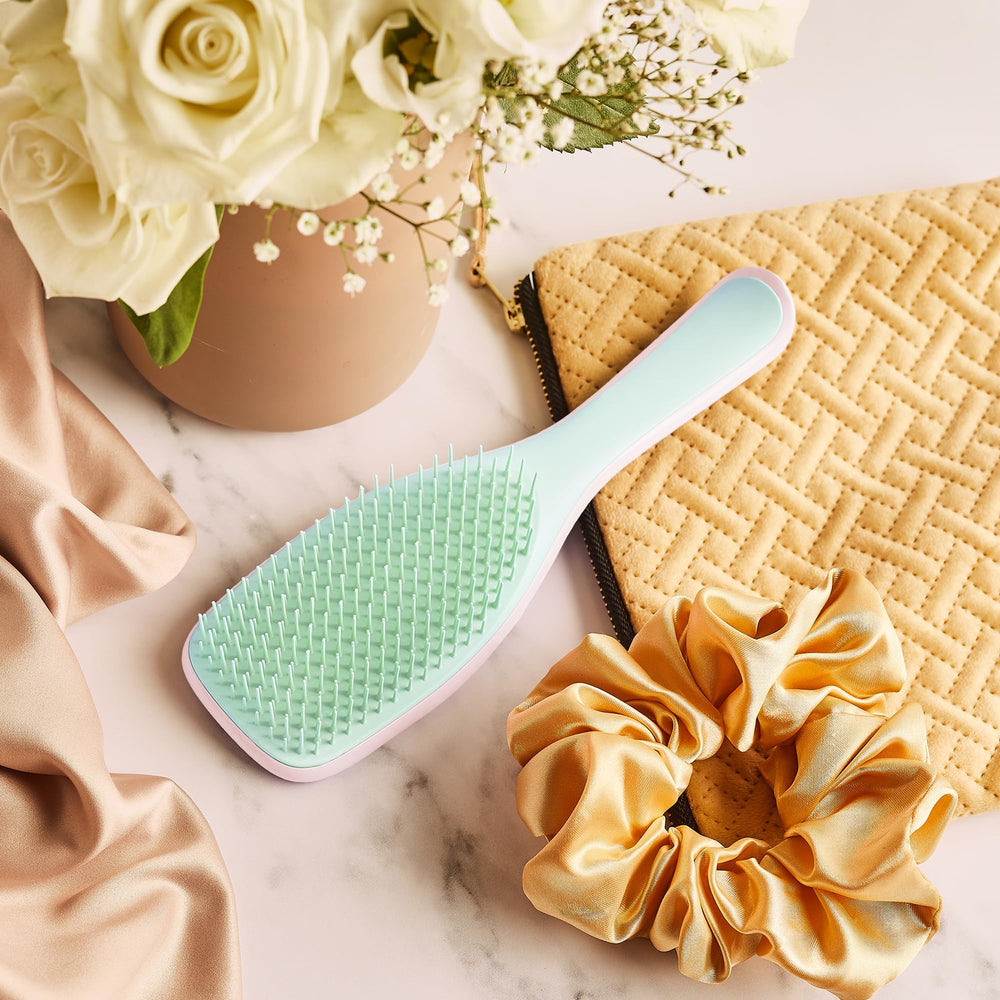 TANGLE TEEZER product packaging showing brand and brush variant information