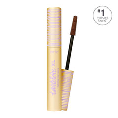 tarte wand brush closeup demonstrating comb design for defined lashes and separation