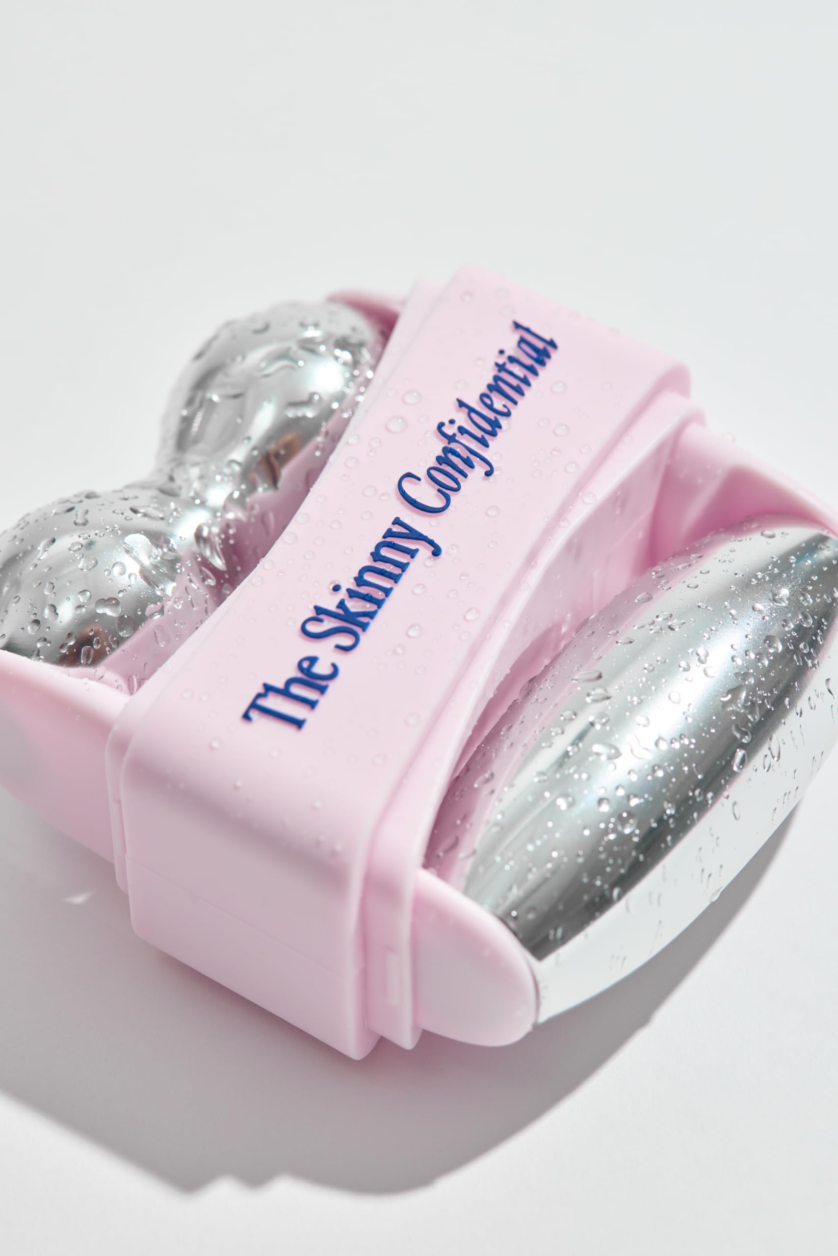 The Skinny Confidential close-up of solid aluminum barrel highlighting long-lasting chill