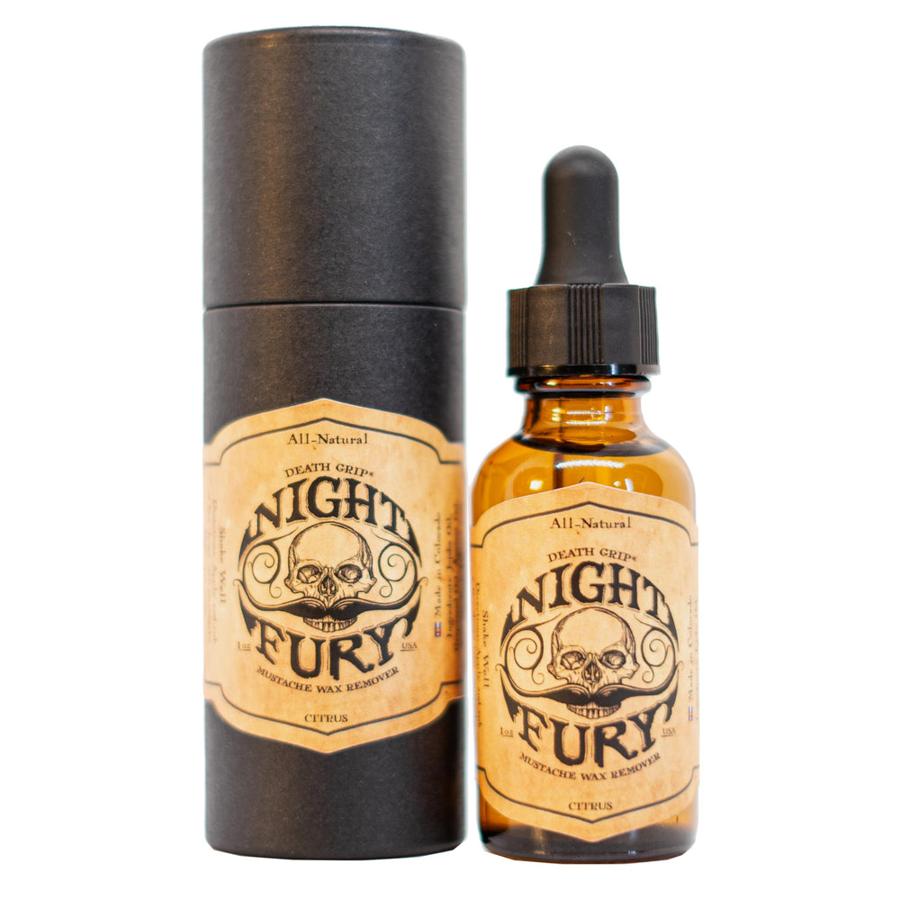 THE VINTAGE GROOMING CO. front bottle view shows compact remover oil with clear label benefit