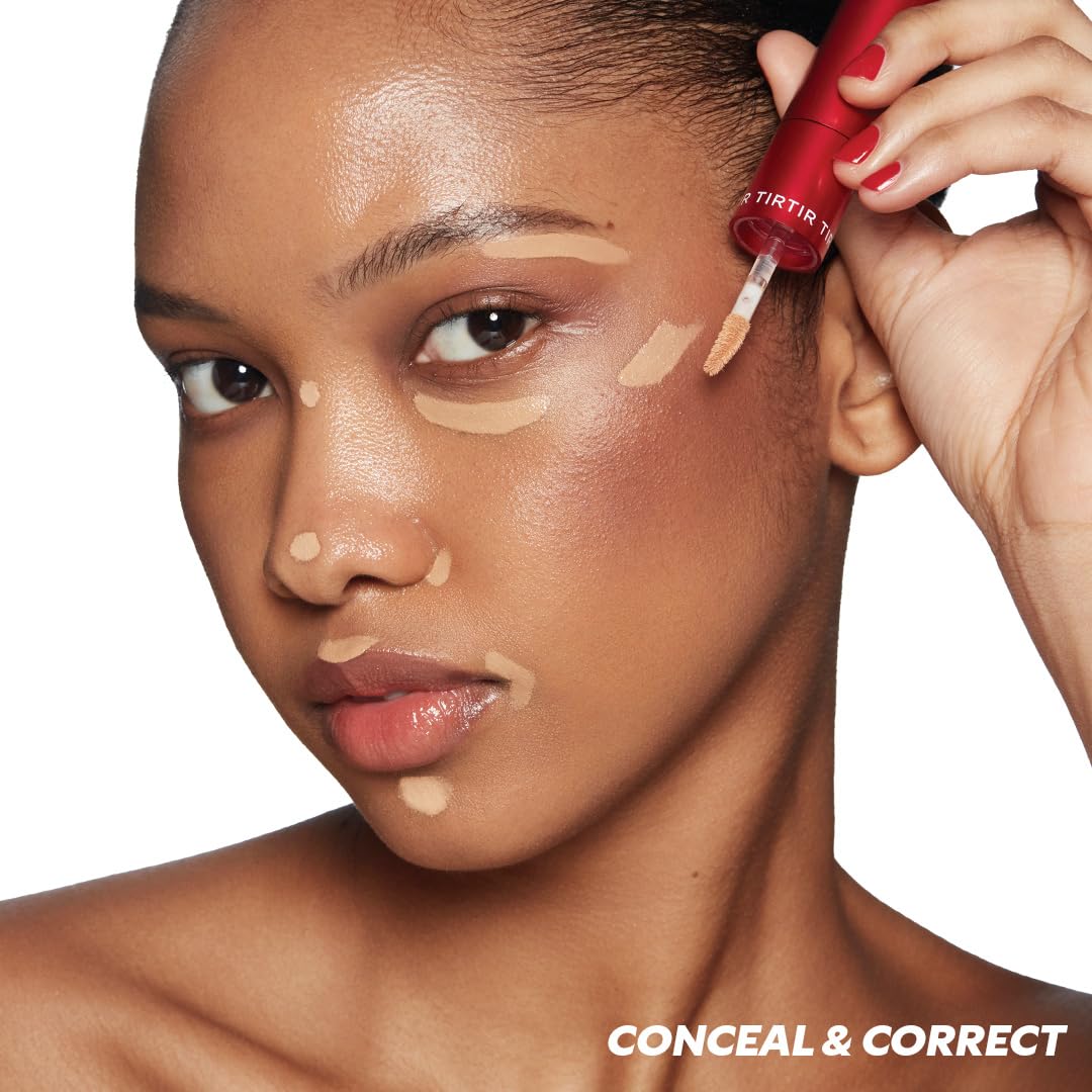 TIRTIR model applying concealer to inner eye for quick brightening