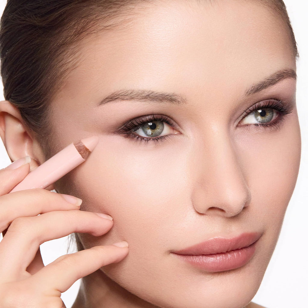 Trish McEvoy inner corner application brightening eyes and reducing tired look benefit
