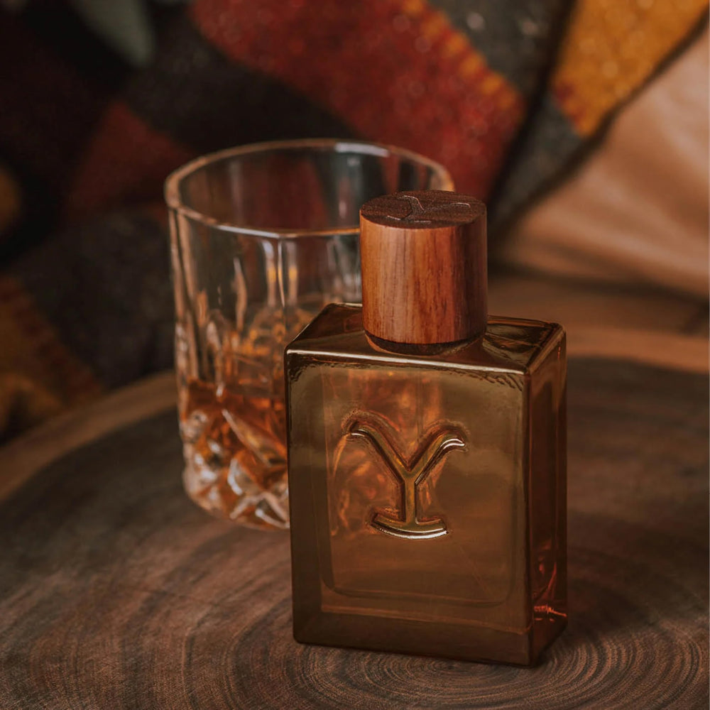 Tru Fragrance Beauty ingredients styled with bergamot and tobacco visual to show scent notes