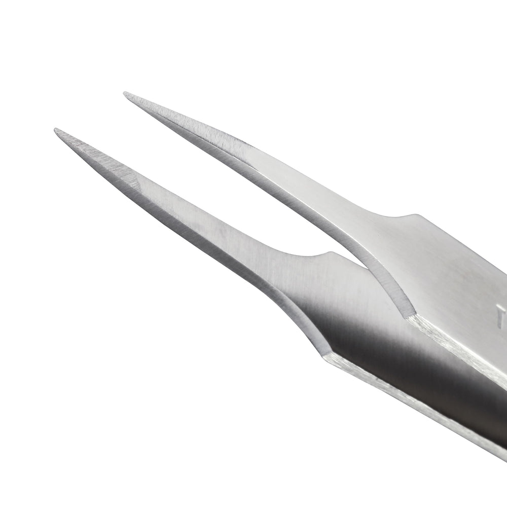 Tweezerman closeup of hand-filed tip detail for accurate removal