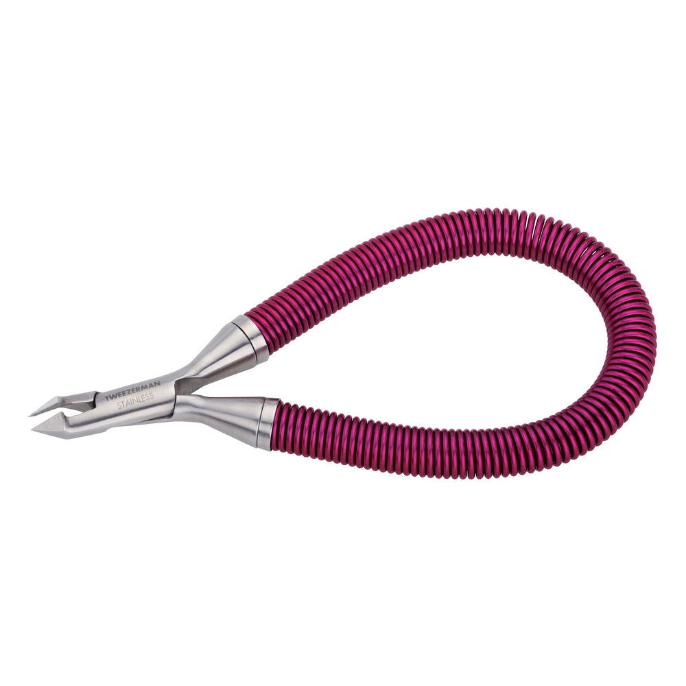 Tweezerman spiral spring detail providing smooth blade return