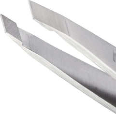 Tweezerman close tip detail highlighting hand-filed aligned tips for exact grabs