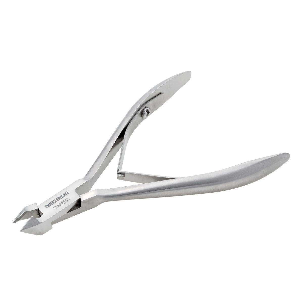 Tweezerman front view showing precise nipper shape and professional results
