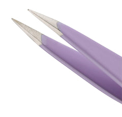 Tweezerman slant tip close-up highlighting hand-filed edge for accurate brow definition