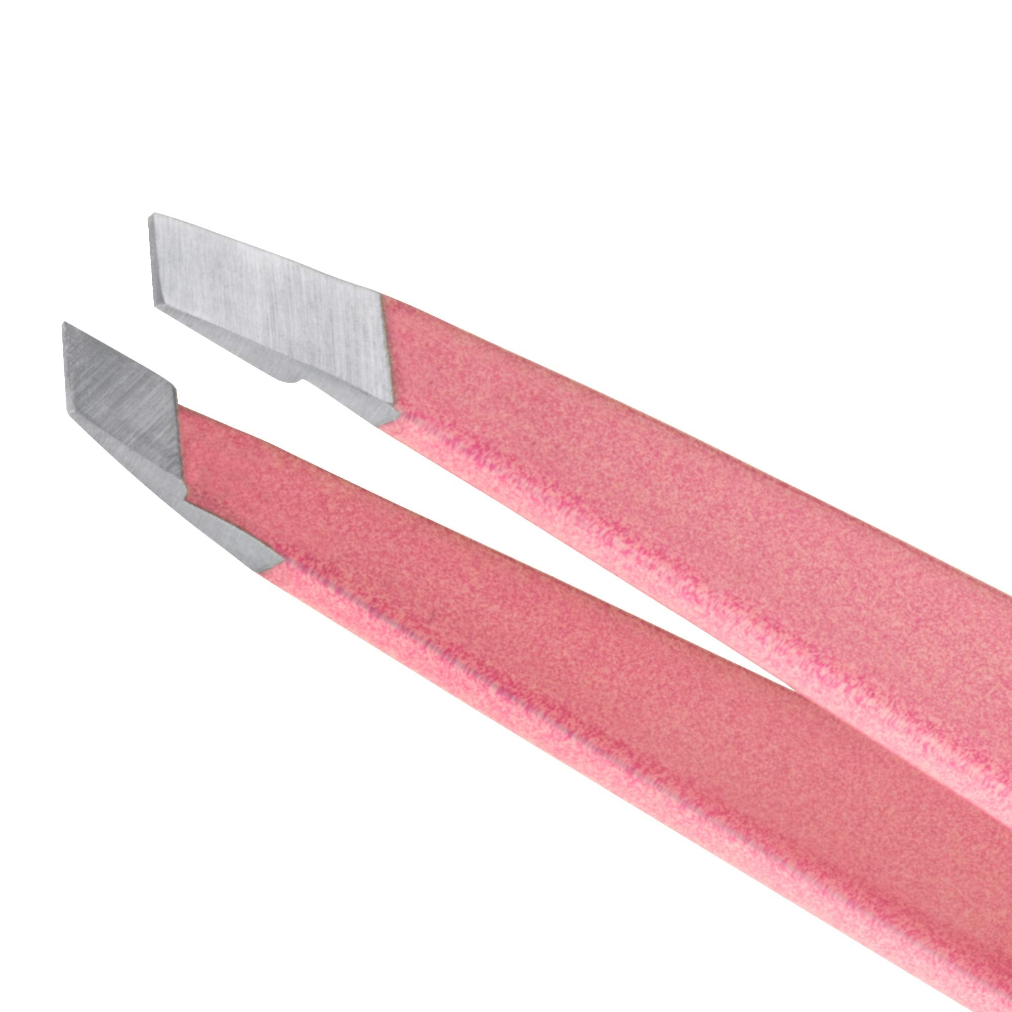 Tweezerman close-up of hand-filed slanted tips delivering accurate hair removal