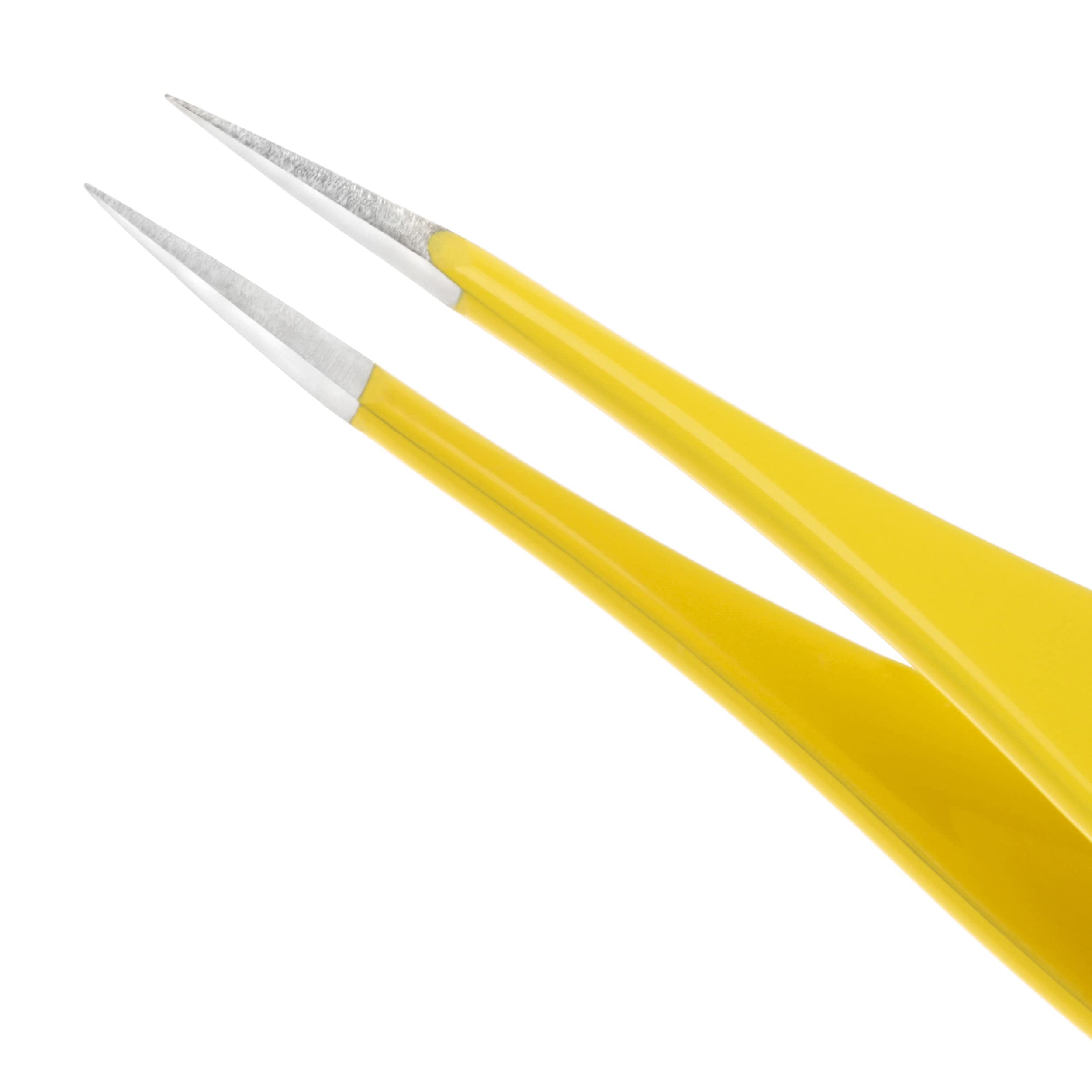 Tweezerman close-up of hand-filed pointed tips for secure debris gripping