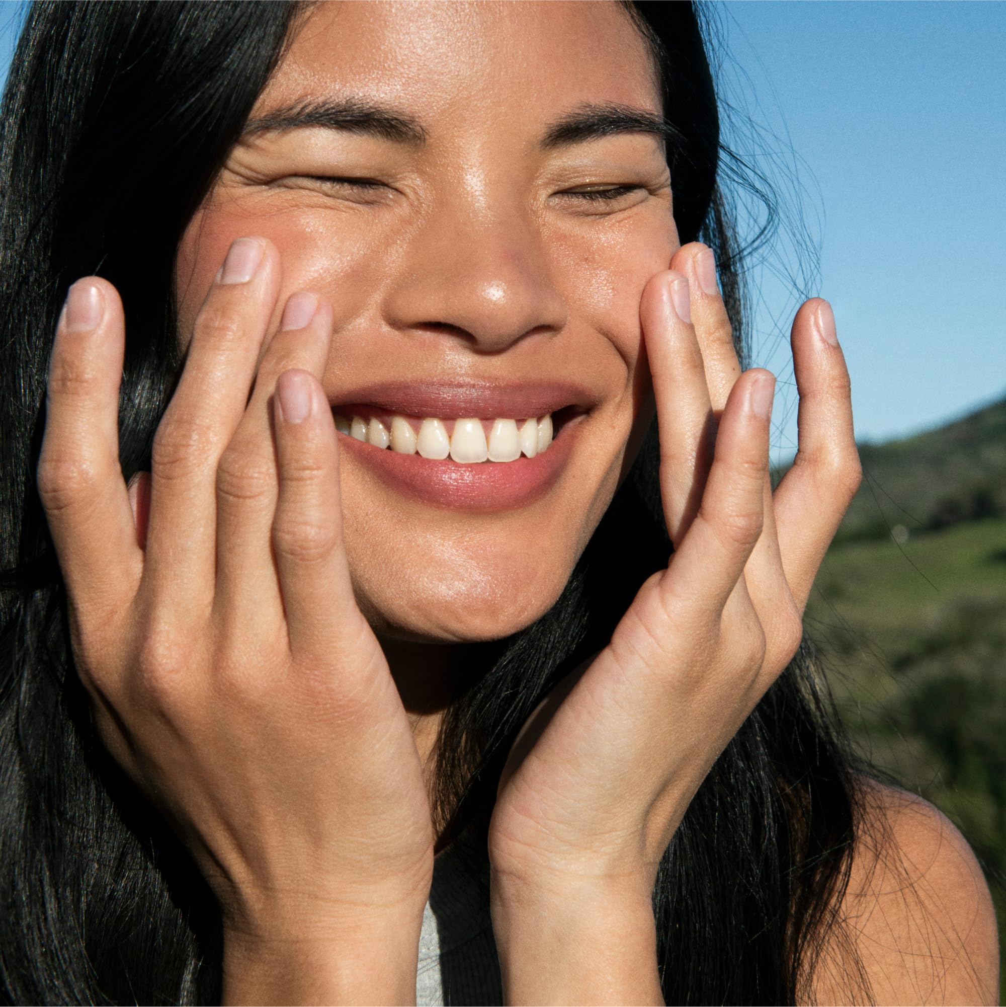 Ursa Major dropper dispensing serum for precise application benefit