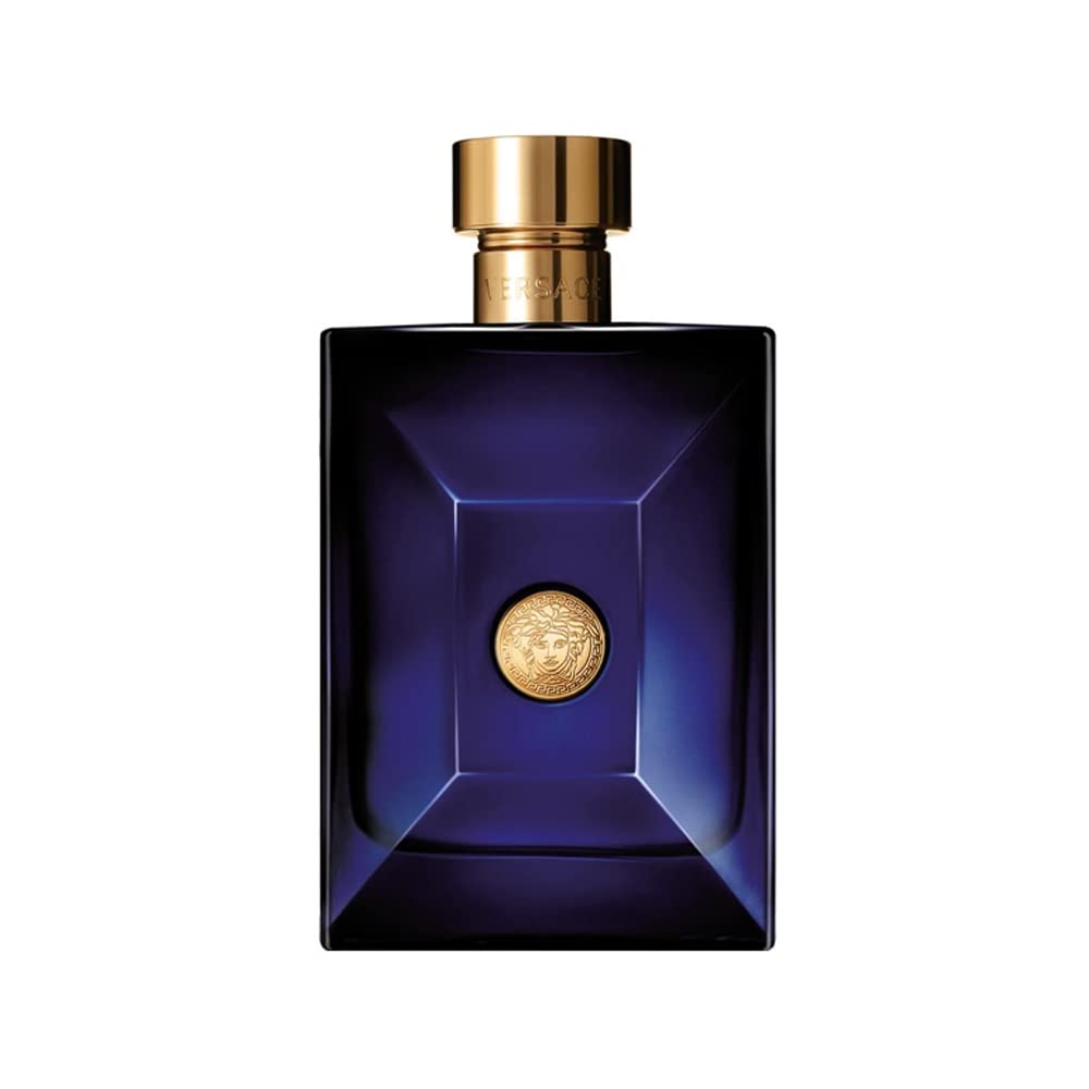 Versace Dylan Blue spray close-up on wrist highlighting easy application and lasting freshness