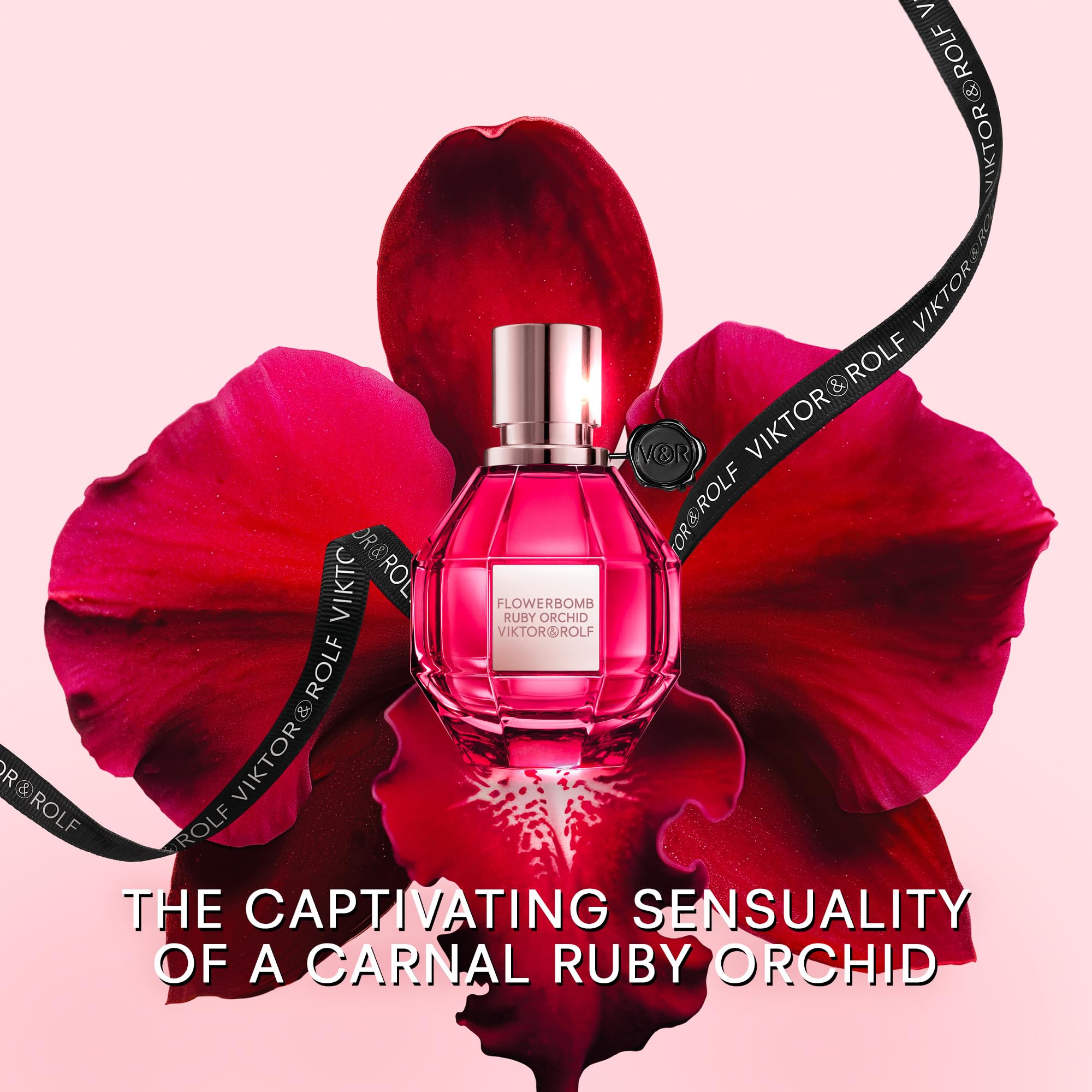 Viktor&Rolf bottle cap and atomizer visible, enabling precise, travel-friendly application