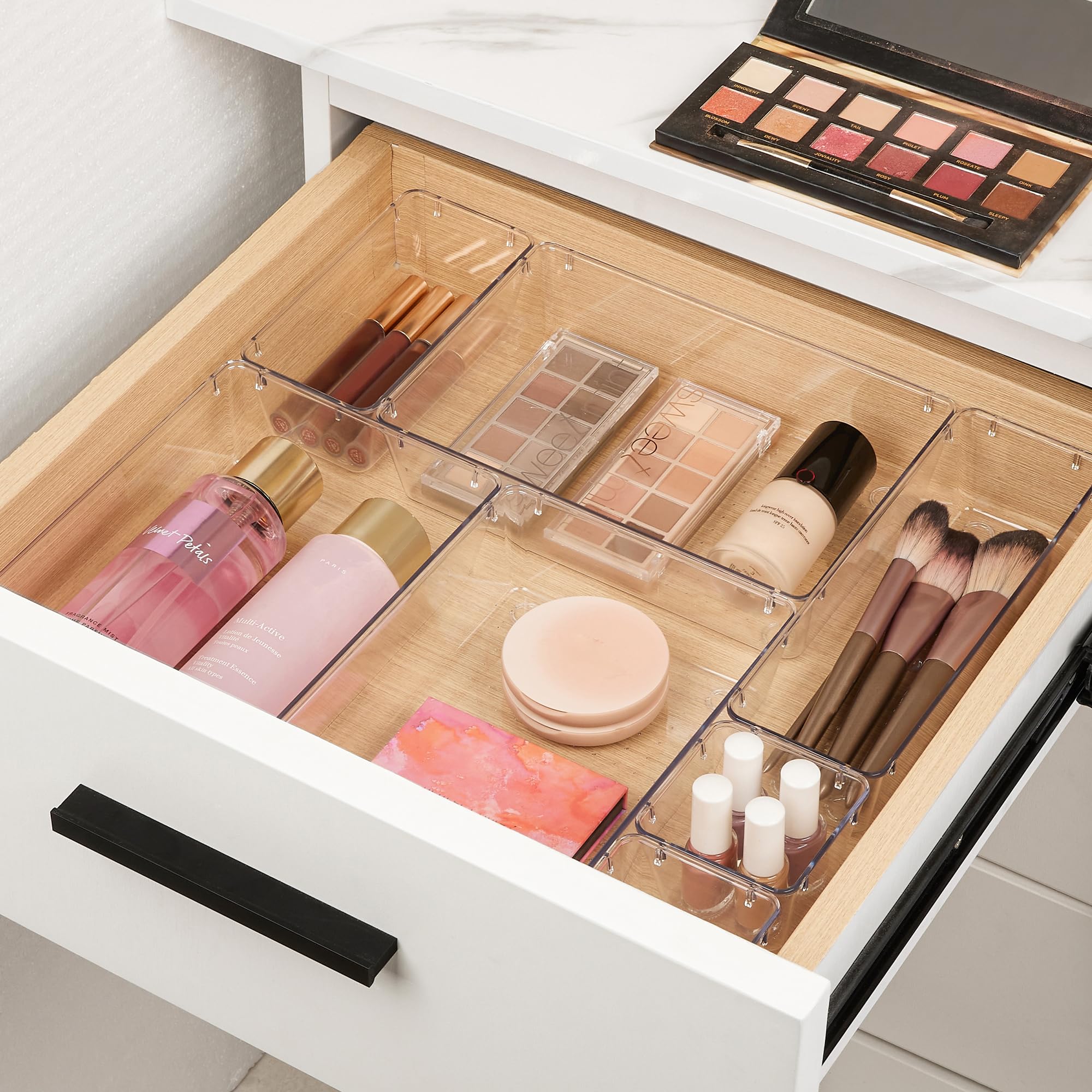 Vtopmart layout showing four tray sizes and arrangement flexibility benefits