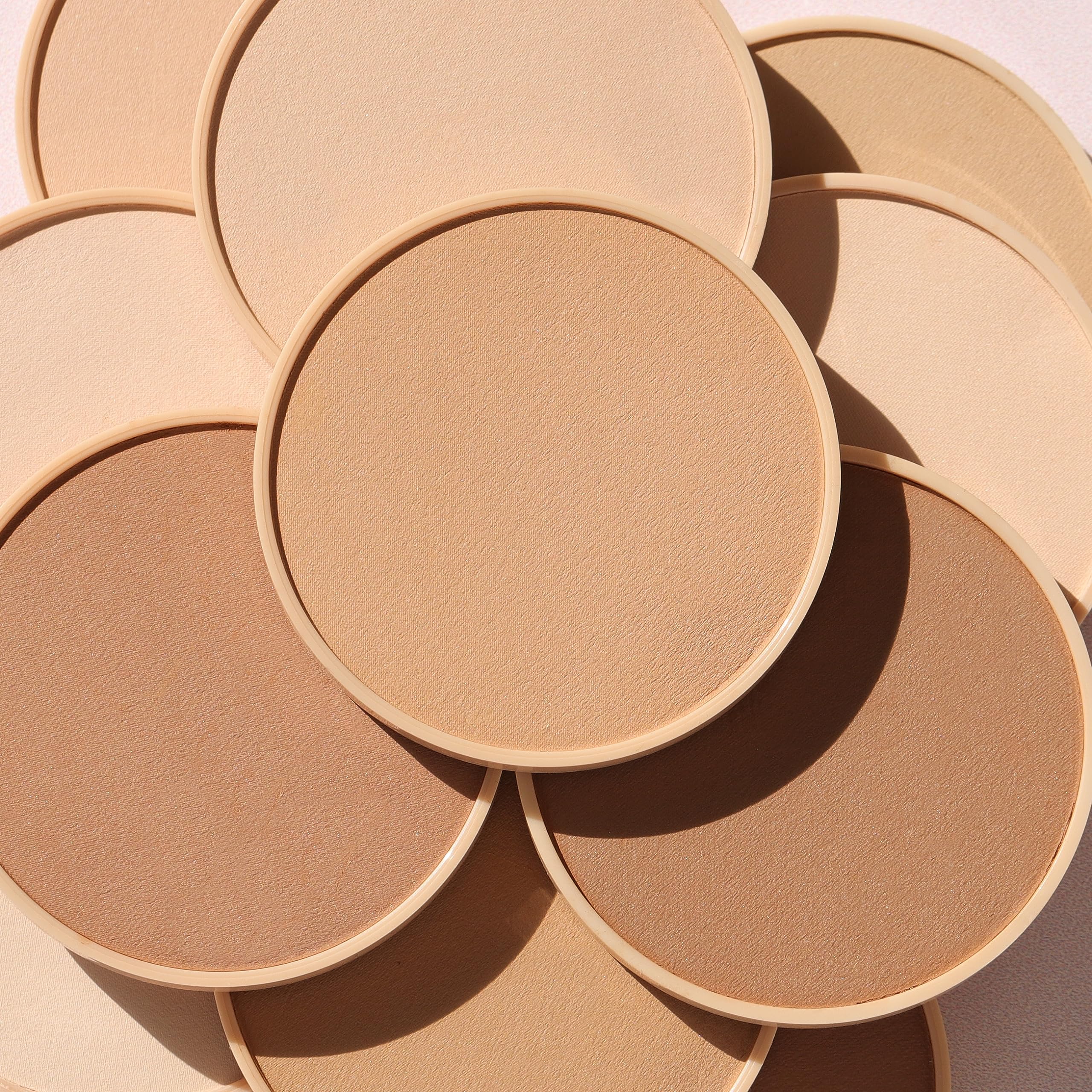 Wander Beauty swatch of powder texture on skin highlighting blendability benefit