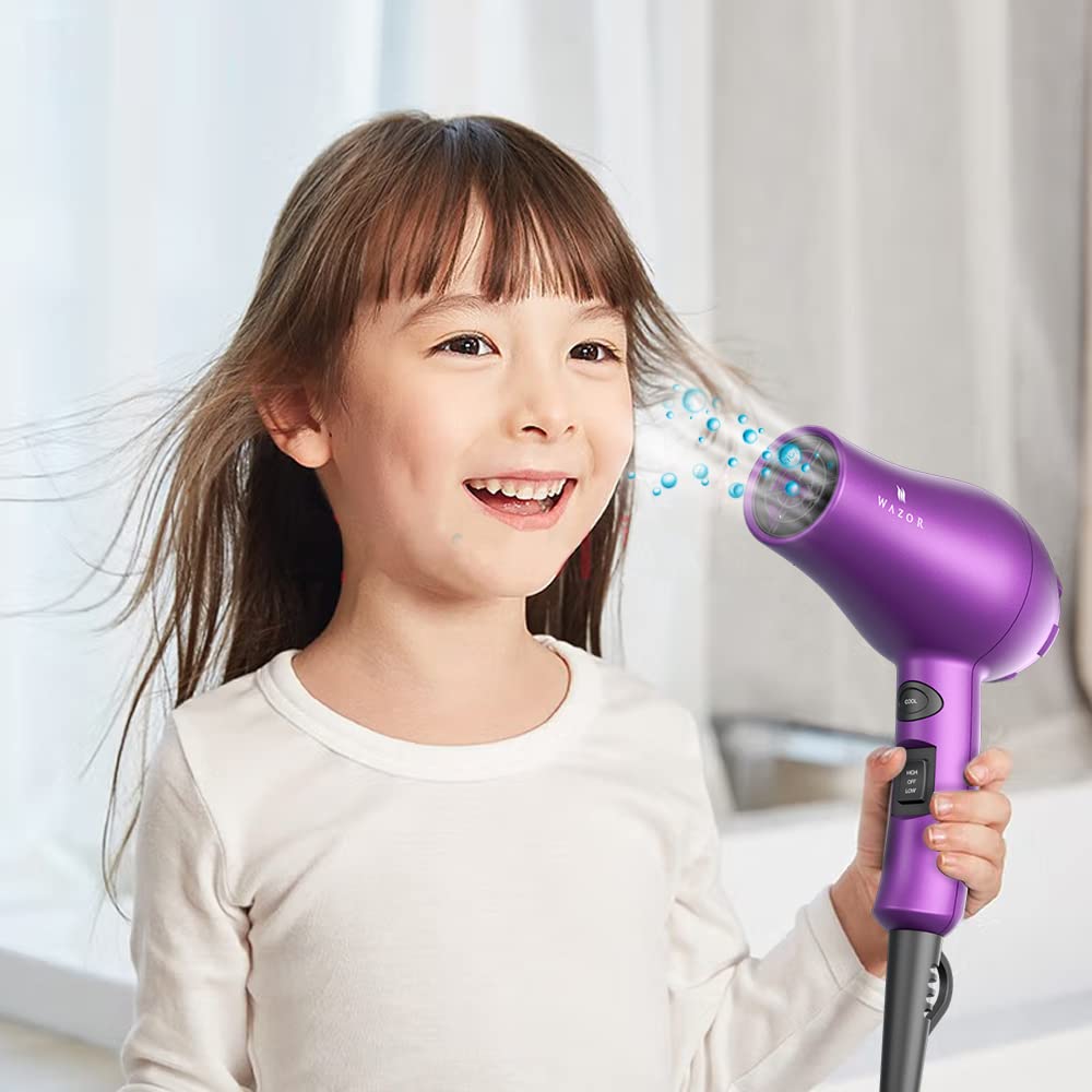 Wazor concentrator nozzle detail for precise styling and smoothing hair