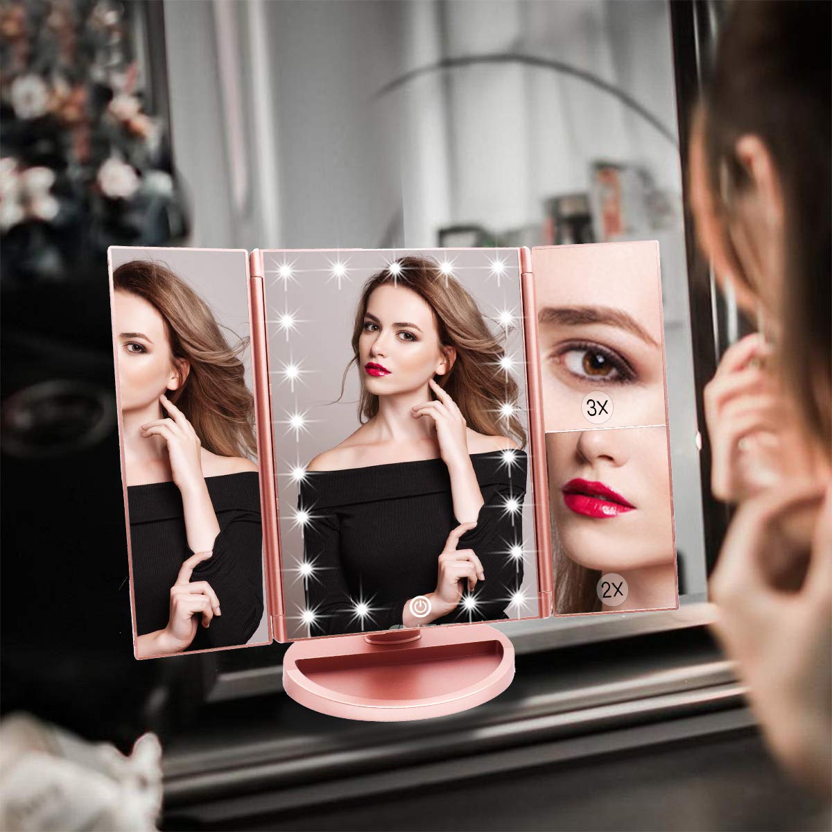 WEILY close-up of 2X and 3X magnification panels for precise makeup application benefit