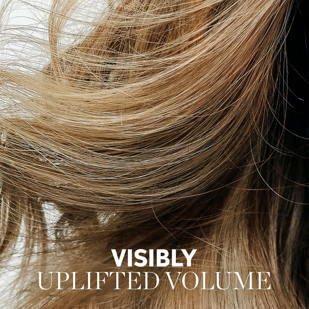 Wella Professionals texture and mist from nozzle for lightweight application