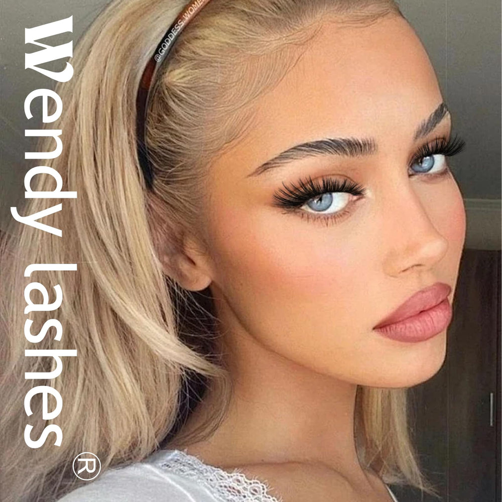 WENDY LASHES before and after eye comparison highlighting visible volume benefit