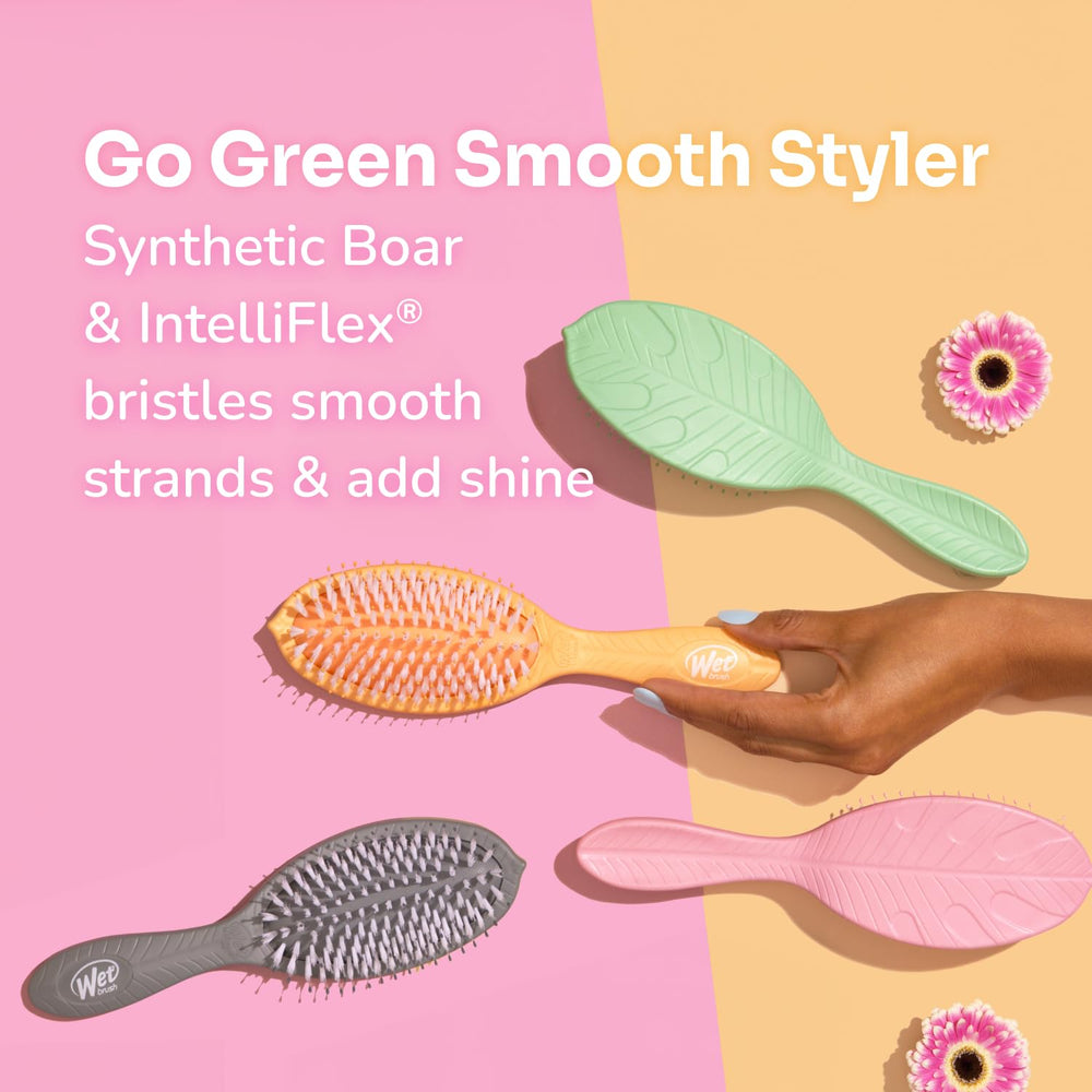 Wet Brush bristles after wash demonstrating easy cleaning