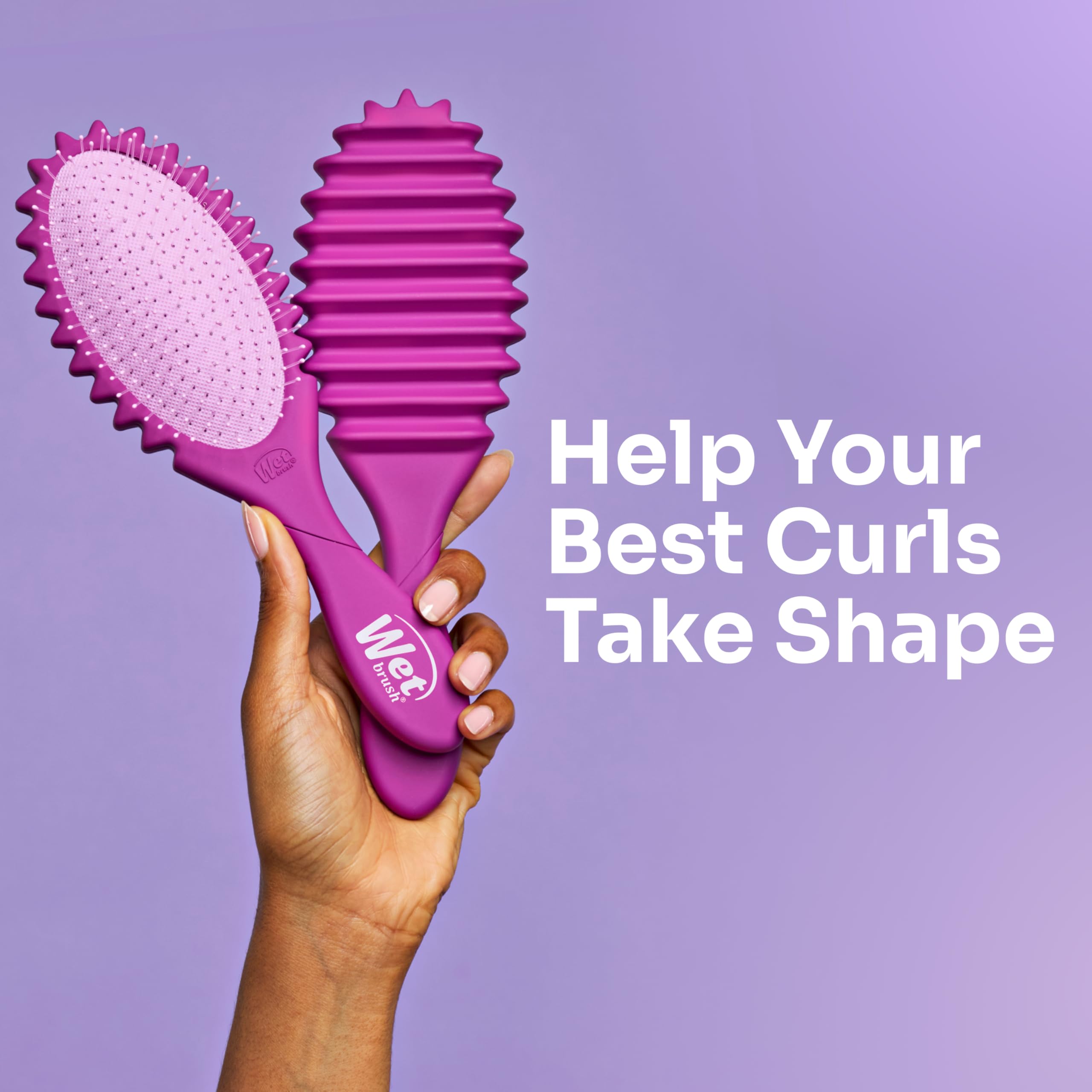 Wet Brush Curl Shaper close-up of IntelliFlex bristles protecting hair from breakage
