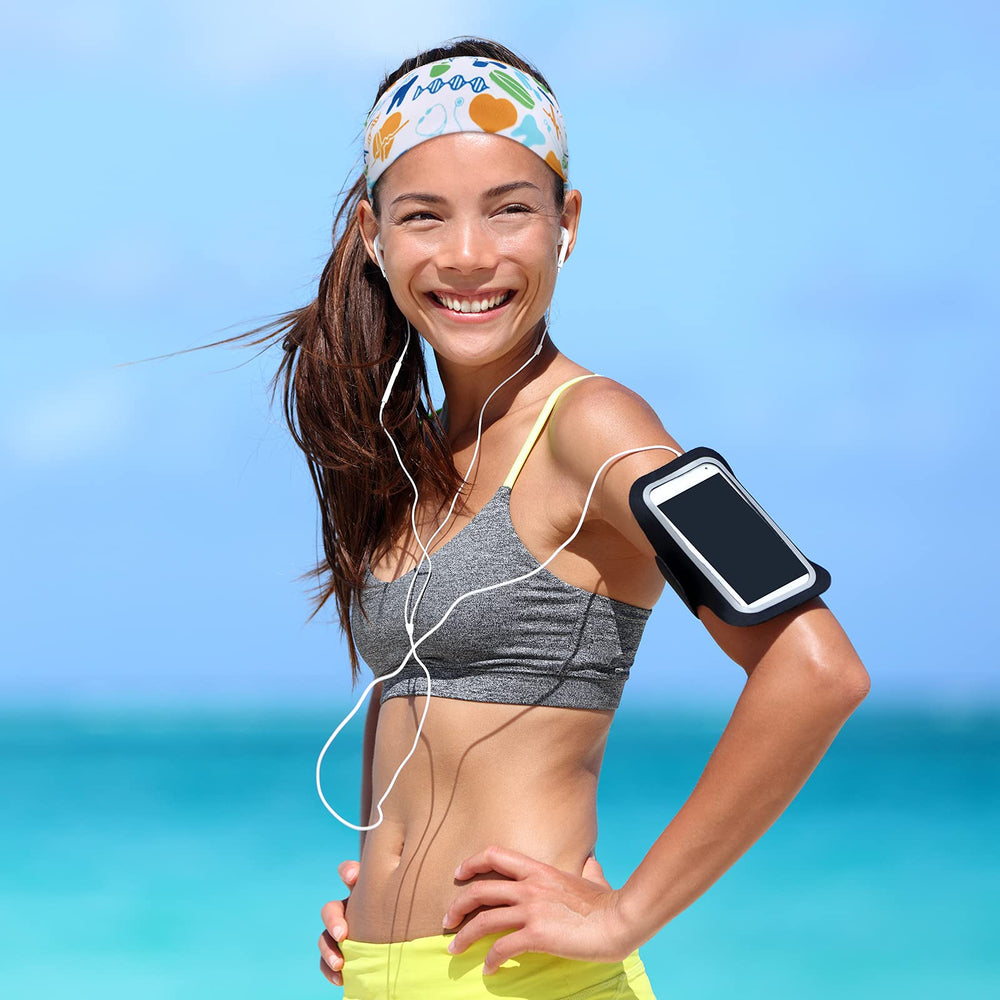 WILLBOND headband held in hand showing scale and flexible comfortable fit
