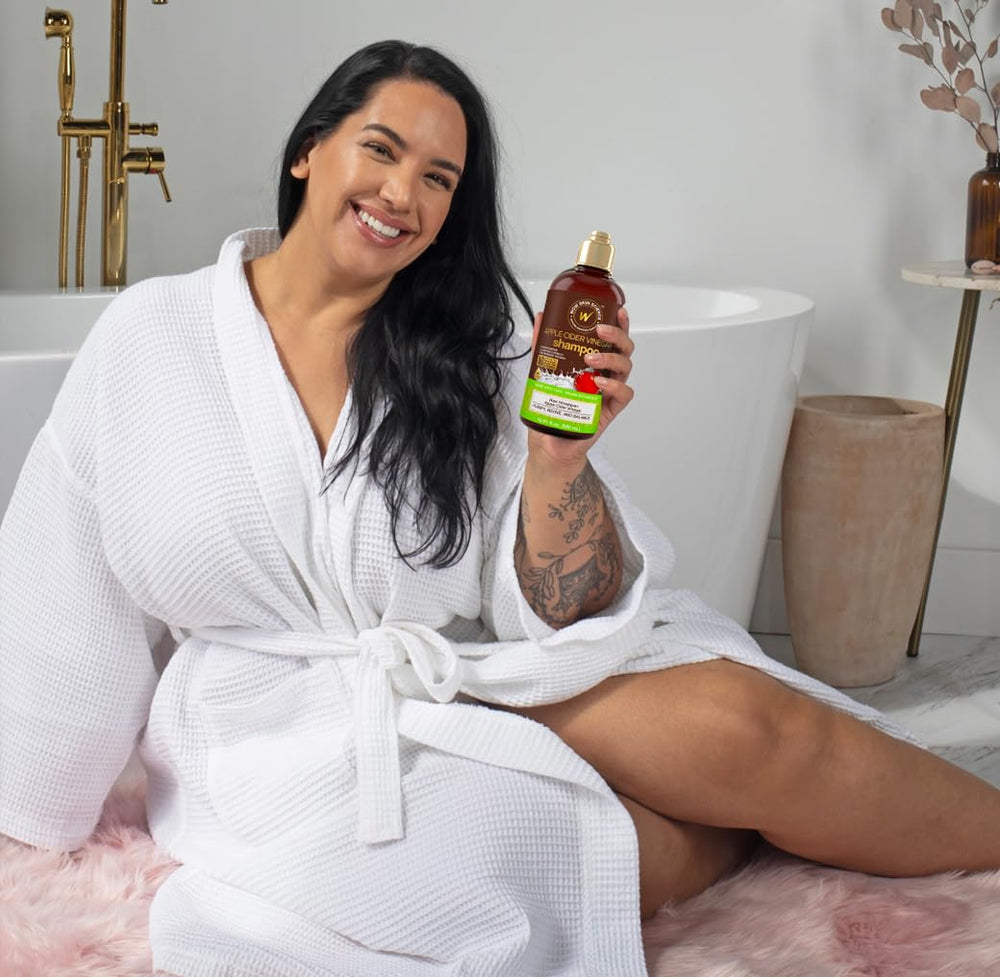 WOW Skin Science label listing apple cider vinegar and saw palmetto benefits