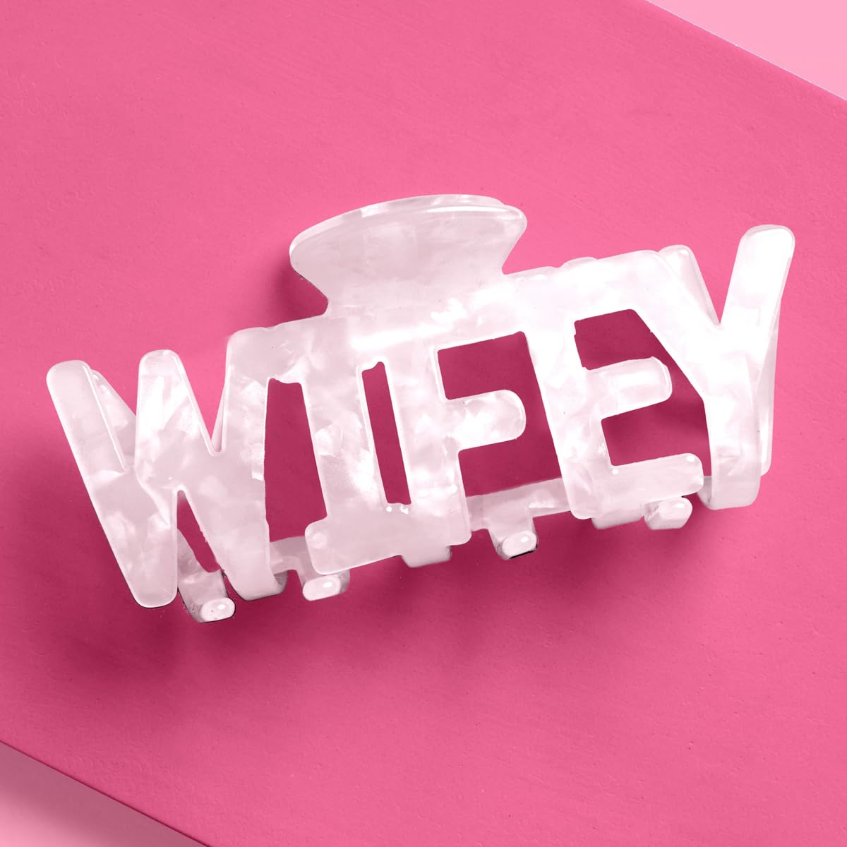 xo, Fetti white marble claw front view showing bridal polish