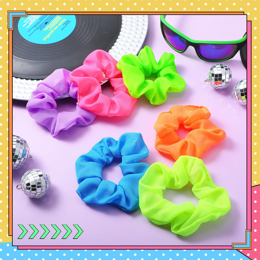 XunYee scrunchie in ponytail demonstrating secure hold and comfort