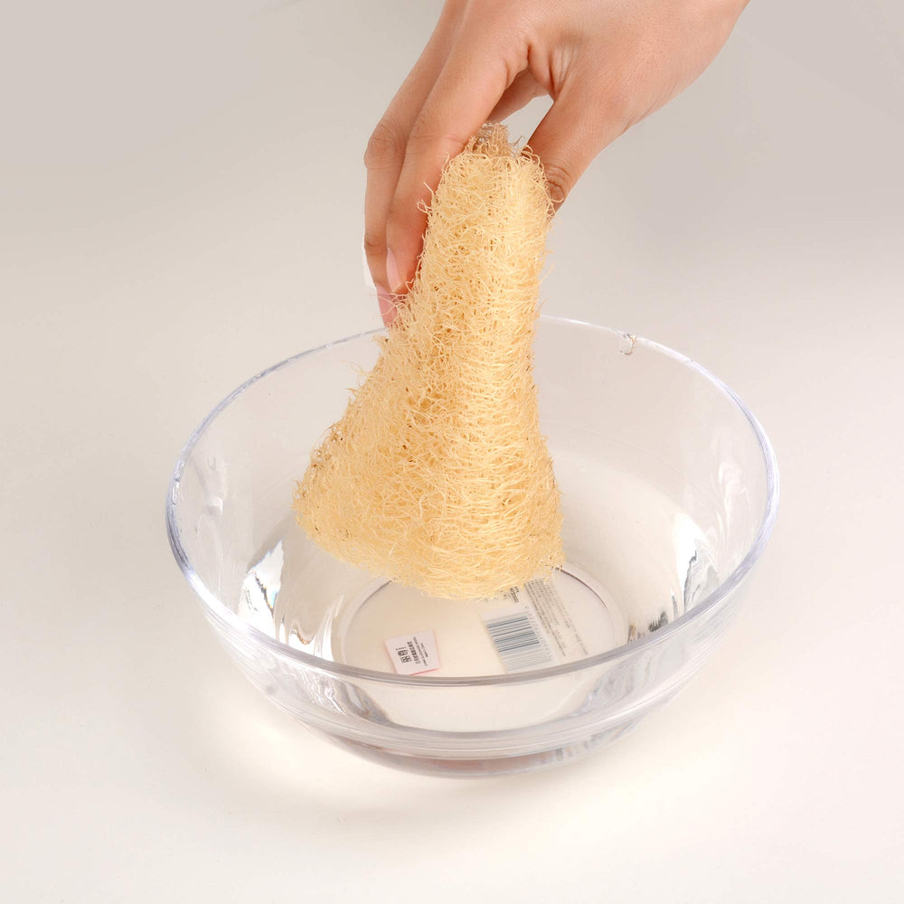 YEMTAL loofah showing tiny natural seeds, authentic plant-based product
