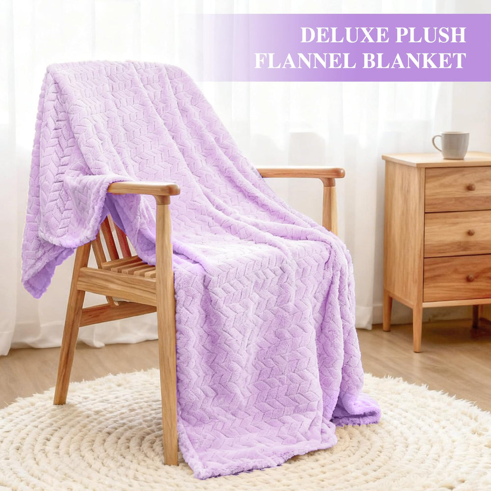 YENCHORN silk eye mask with plush socks demonstrating restful sleep and cozy comfort