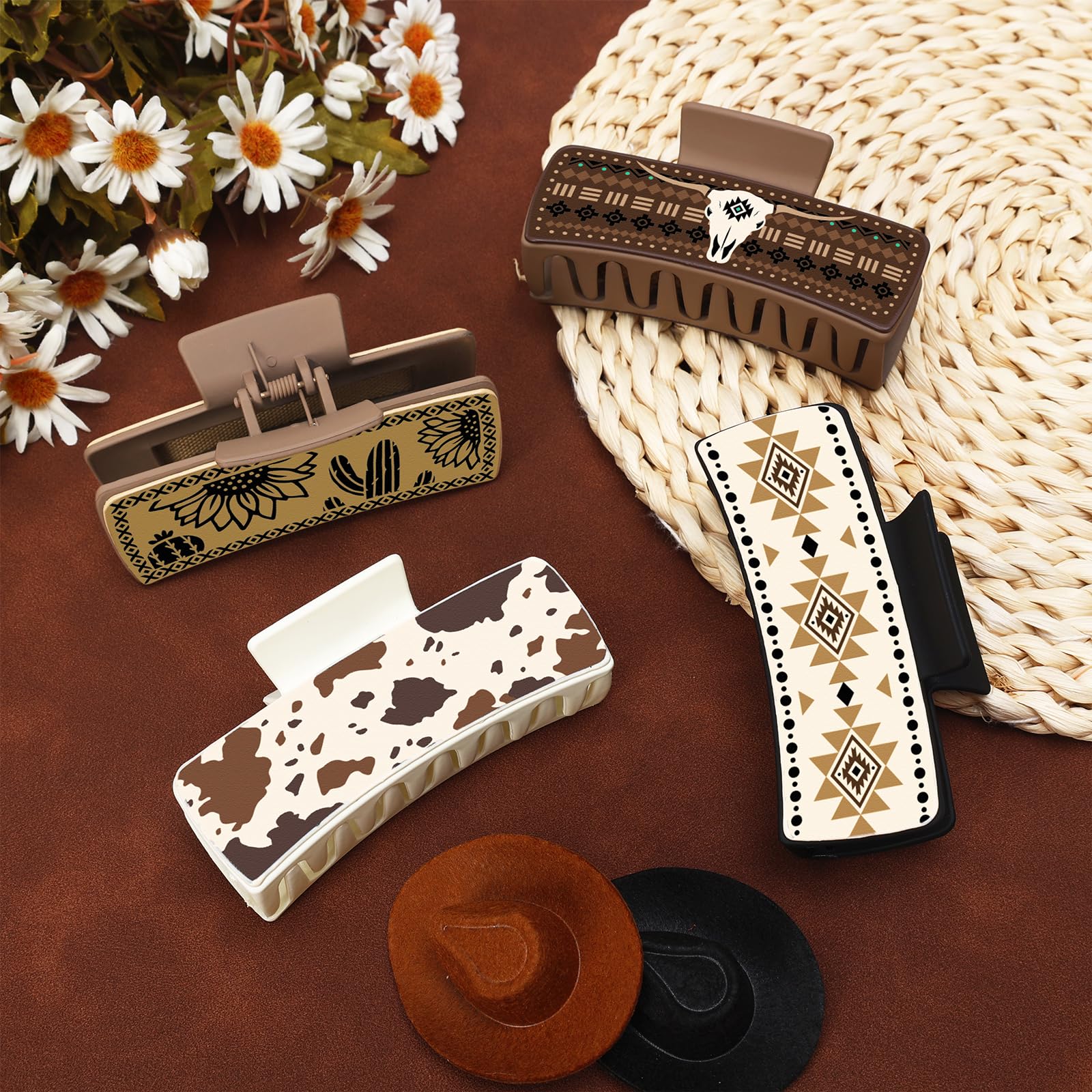 Yussti clip in boho outfit scene illustrating western style and outfit-coordination benefit