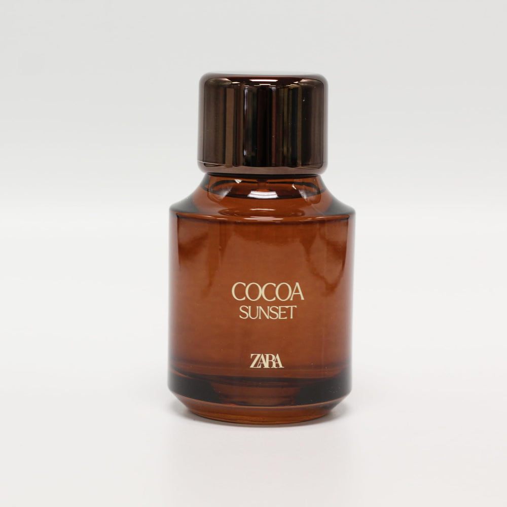 Zara Cocoa Sunset close-up of bottle texture highlighting label detail and quality